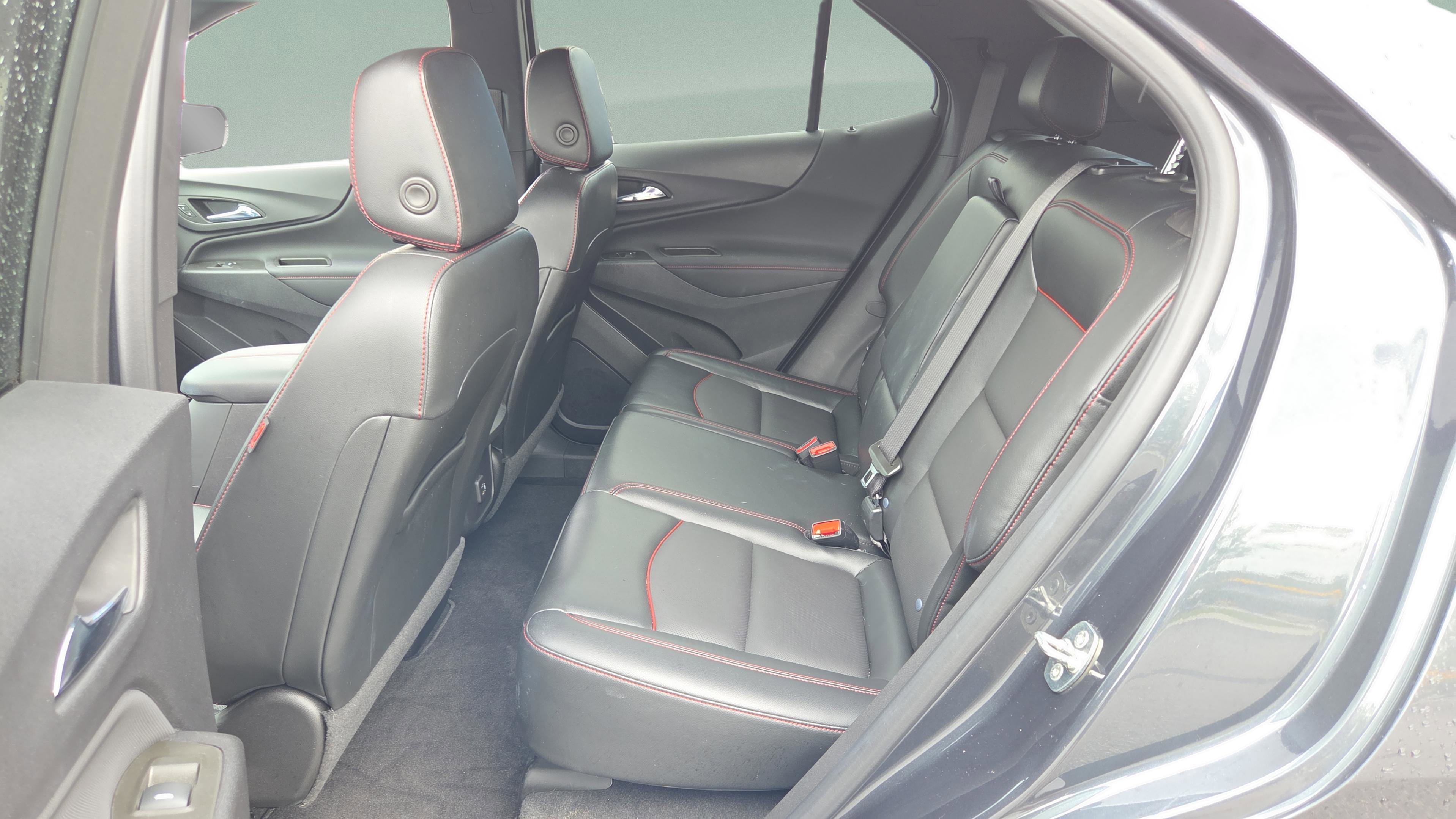 Used 2023 Chevrolet Equinox RS w/ RS Leather Package image 10