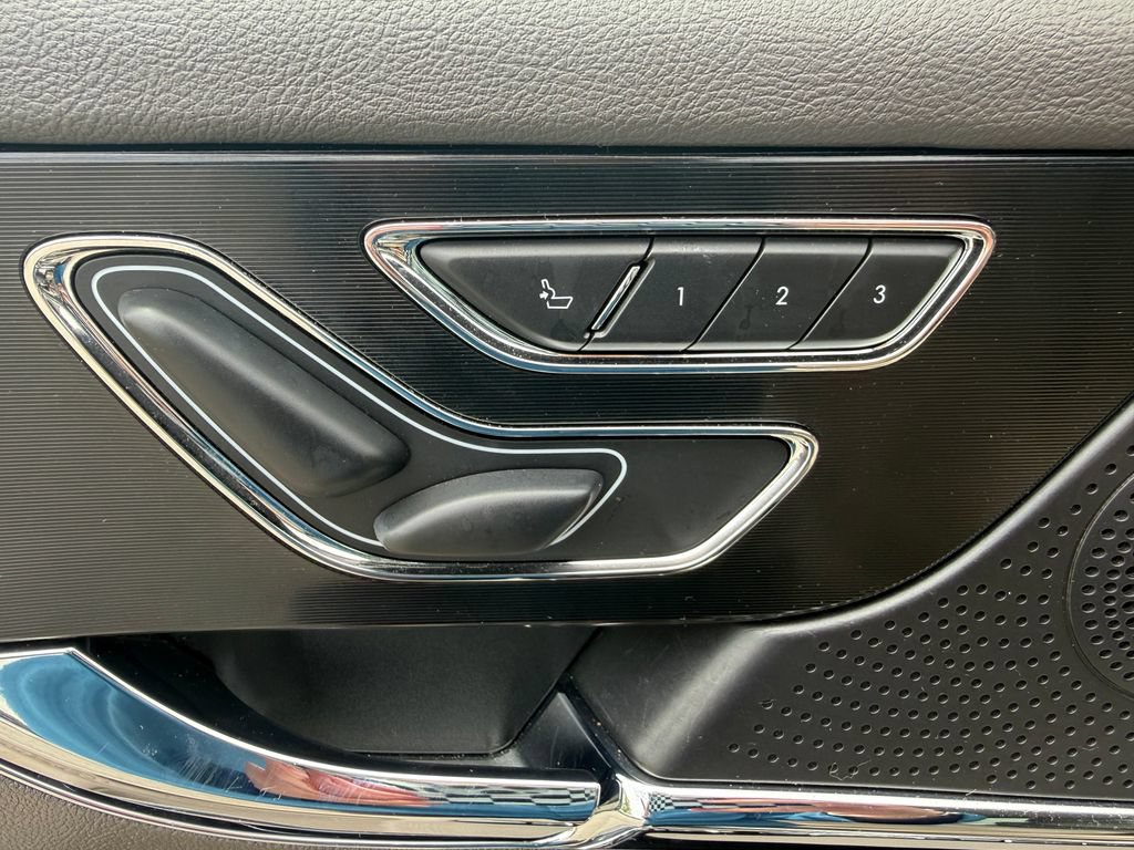 Used 2023 Lincoln Corsair AWD image 14