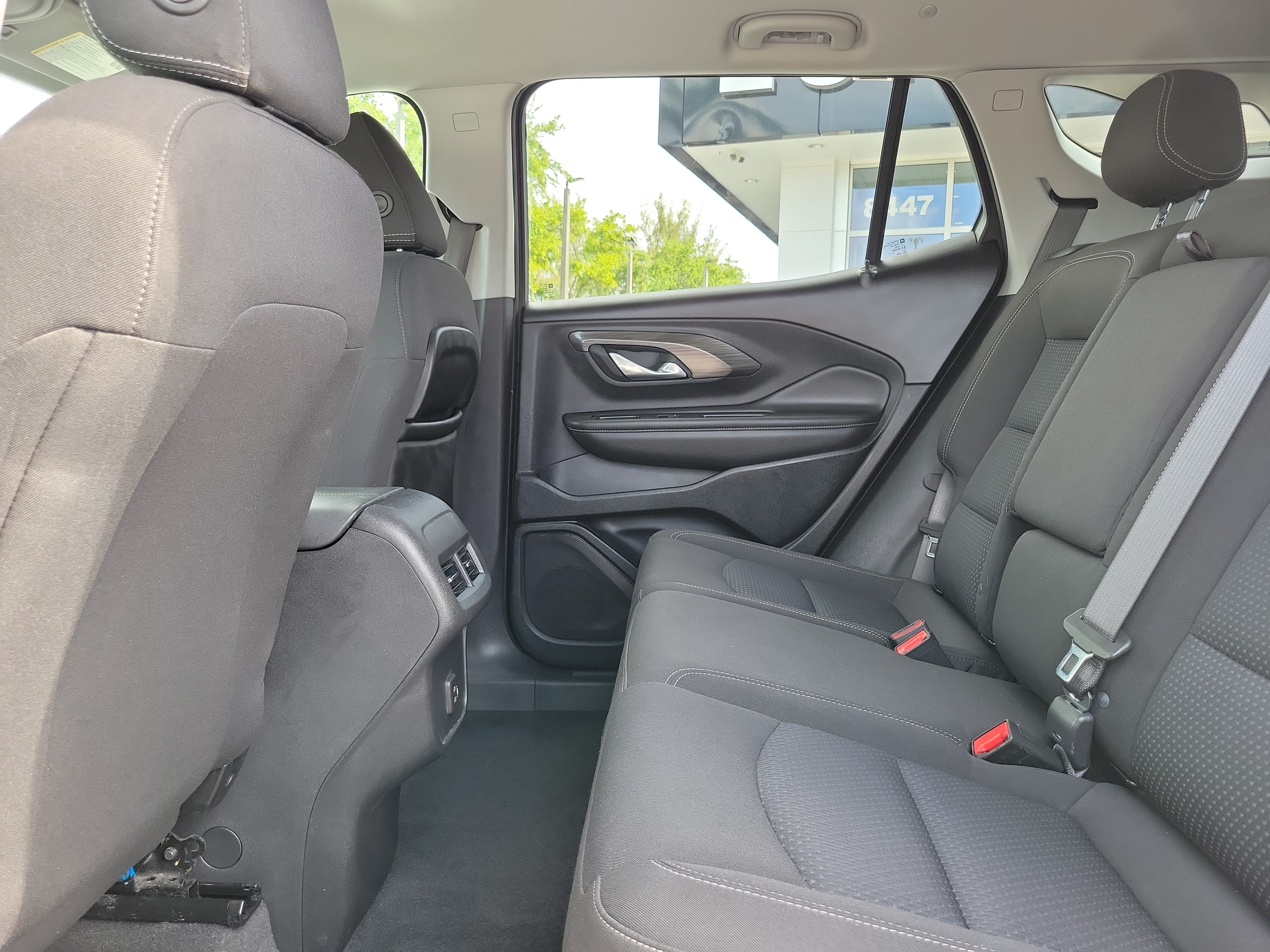 Used 2023 GMC Terrain SLE w/ Elevation Edition FWD image 14