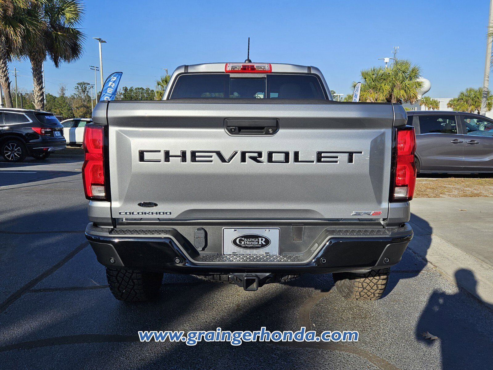 Used 2025 Chevrolet Colorado ZR2 w/ Technology Package image 4