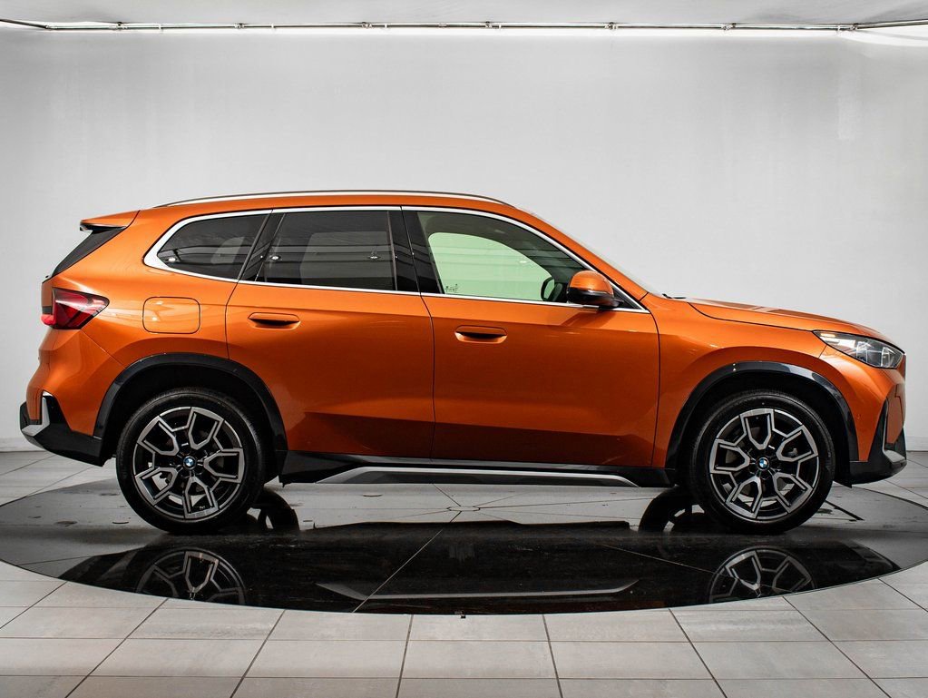 Certified 2025 BMW X1 xDrive28i image 6