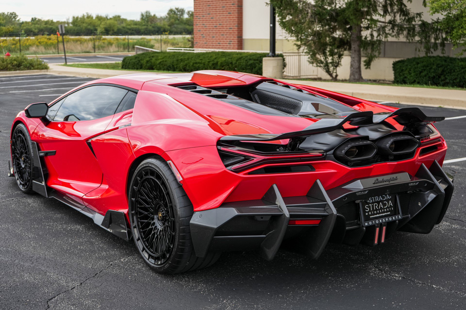 Used 2025 Lamborghini Revuelto AWD/4WD image 21