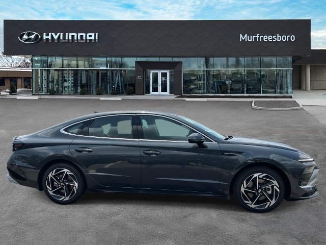 Certified 2025 Hyundai Sonata SEL FWD image 4