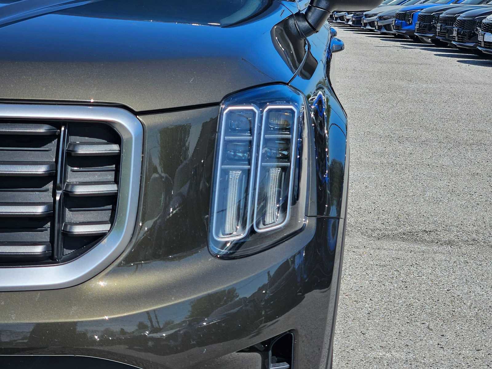 Used 2025 Kia Telluride S image 9