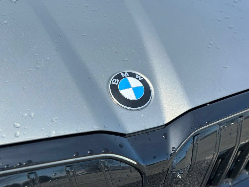 New 2026 BMW 530i xDrive w/ M Sport Package AWD/4WD image 11