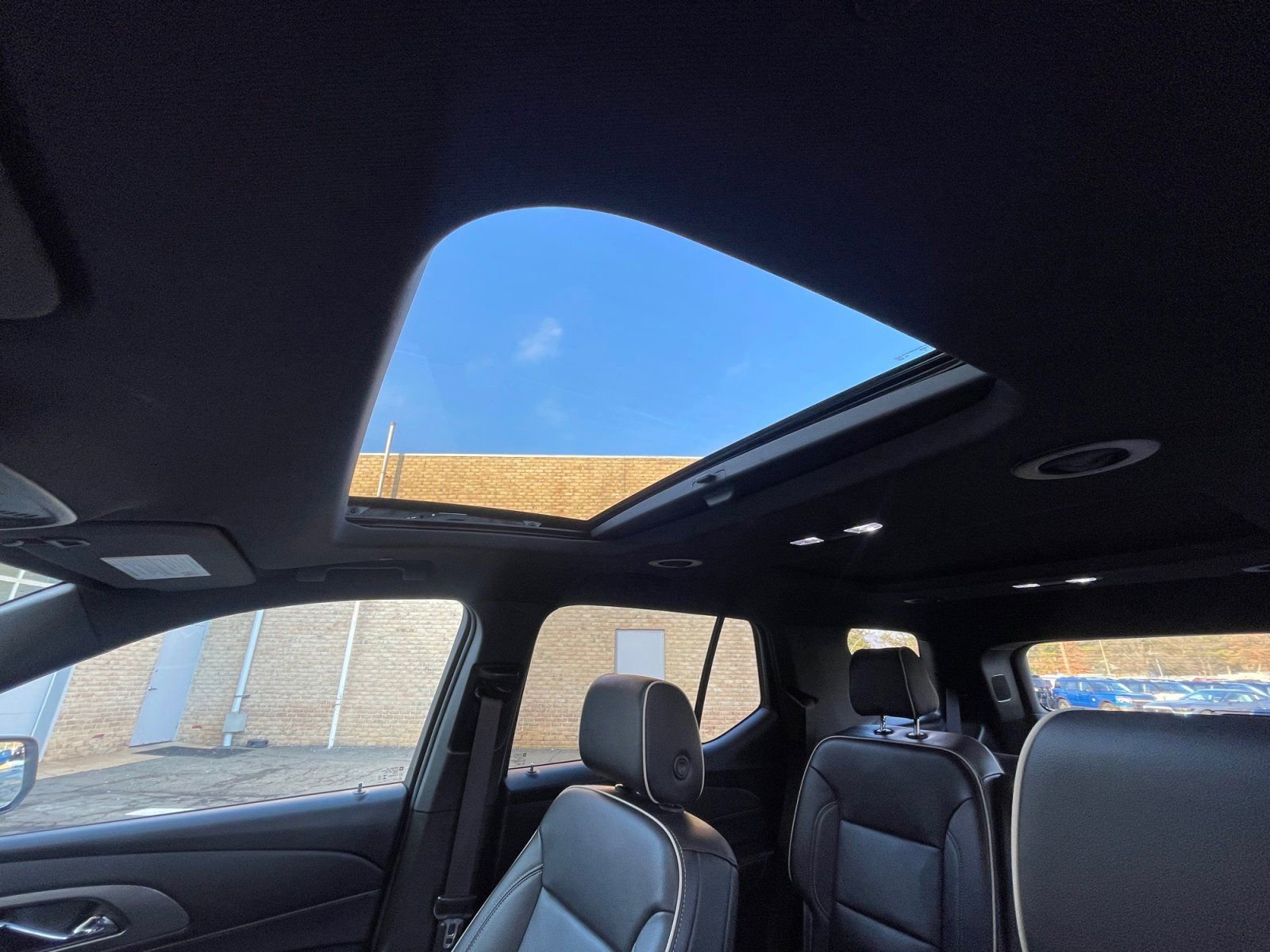 Used 2023 Chevrolet Traverse Premier w/ LPO, Cargo Package image 25