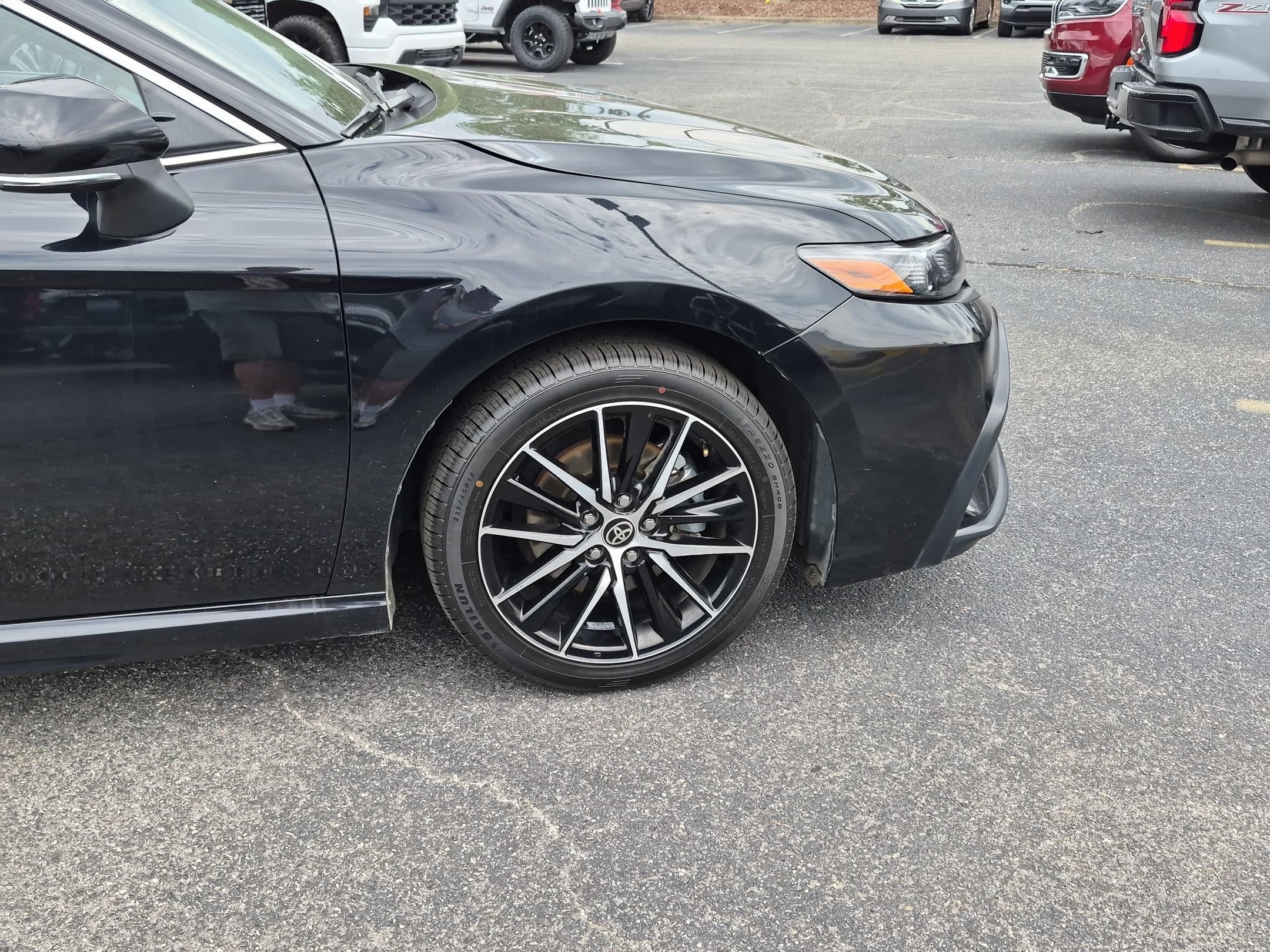 Used 2024 Toyota Camry SE FWD image 12