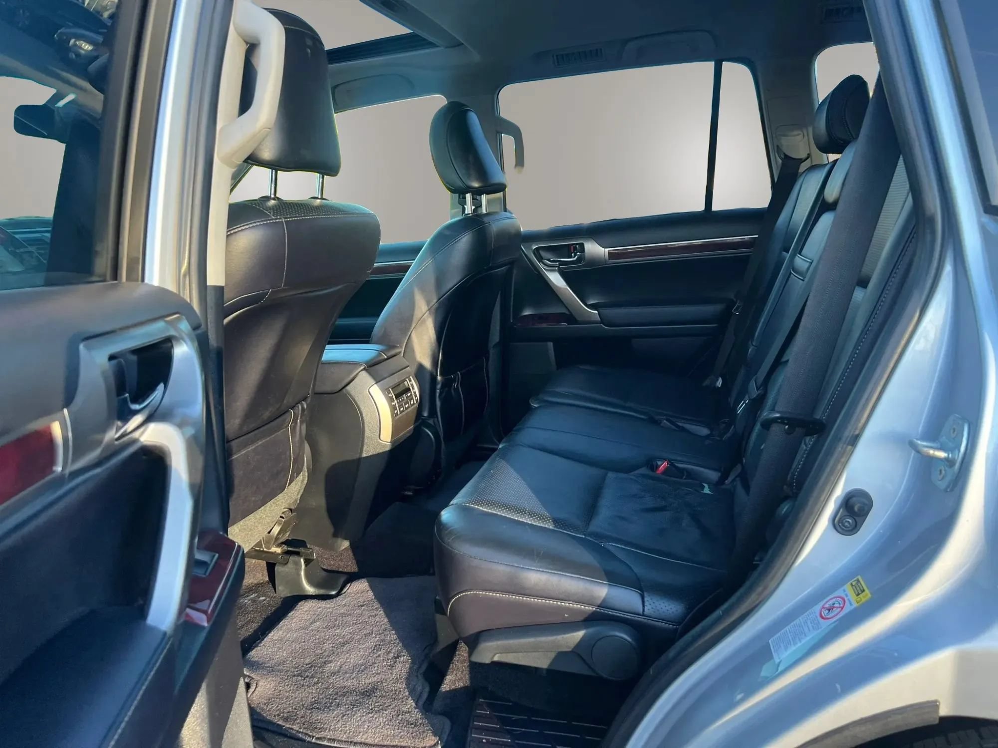 Used 2011 Lexus GX 460 w/ Comfort Plus Pkg AWD/4WD image 28