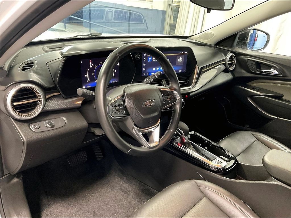 Used 2024 Chevrolet Trax ACTIV w/ Driver Confidence Package FWD image 8