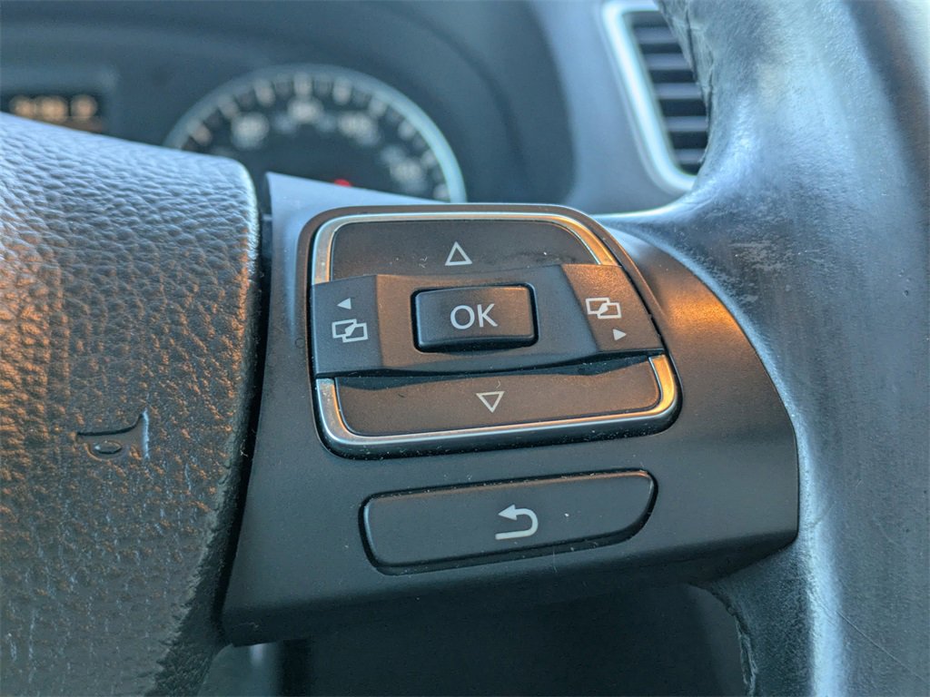 Used 2015 Volkswagen Passat 1.8T SE image 33