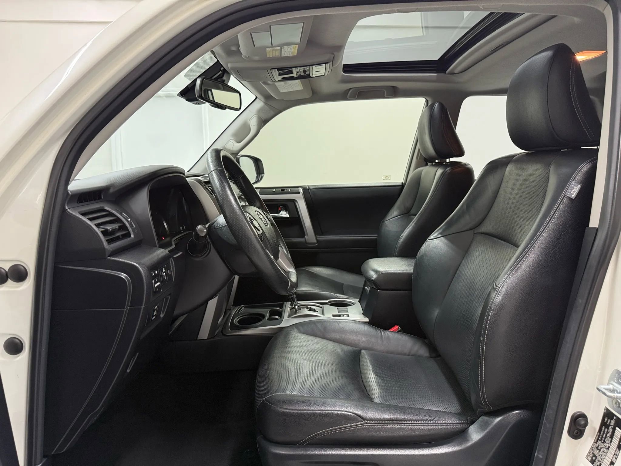 Used 2020 Toyota 4Runner Limited image 13