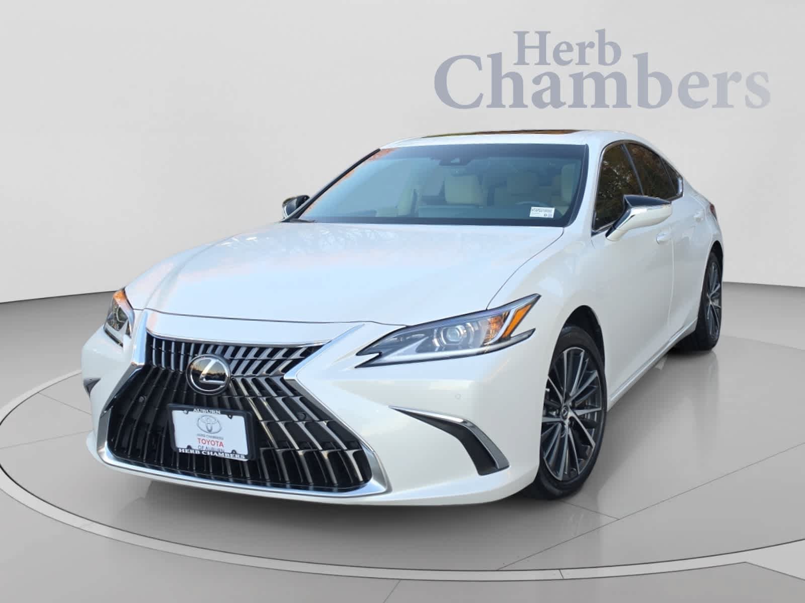 Used 2025 Lexus ES 350 w/ Premium Package FWD image 11