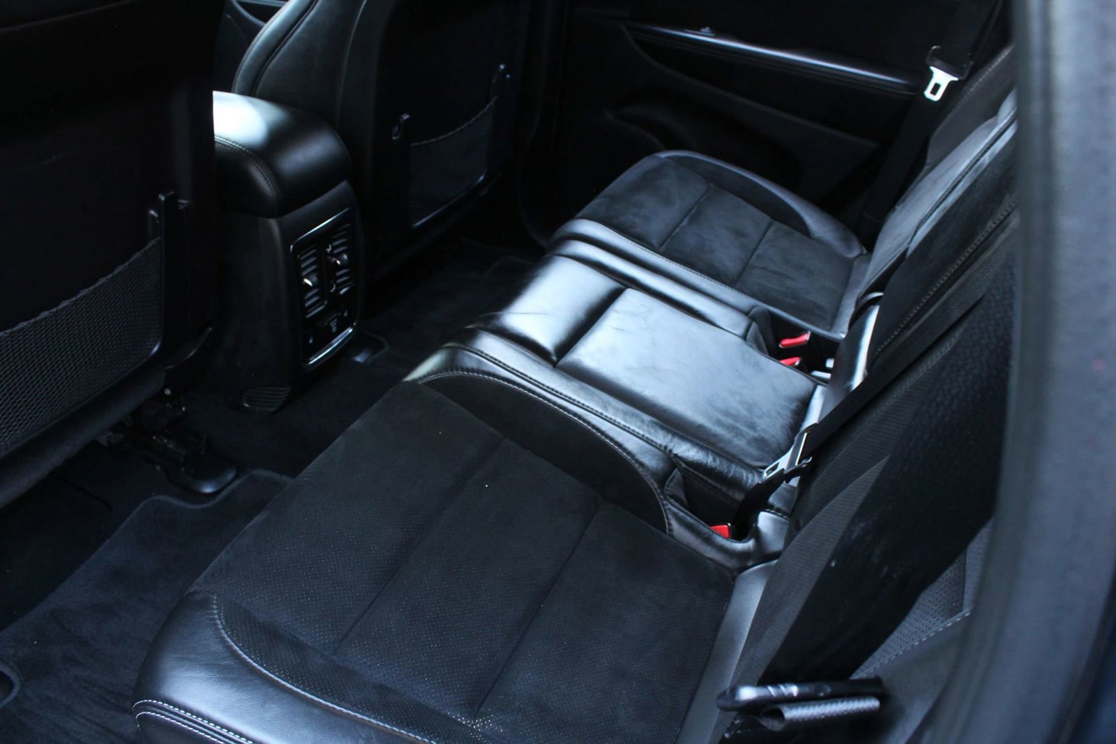 Used 2012 Jeep Grand Cherokee SRT8 AWD/4WD image 21