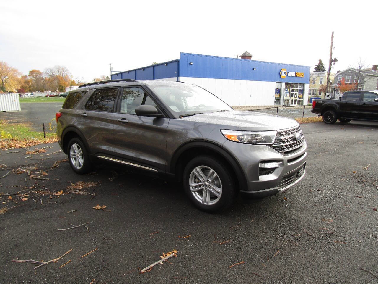 Used 2022 Ford Explorer XLT AWD/4WD image 52
