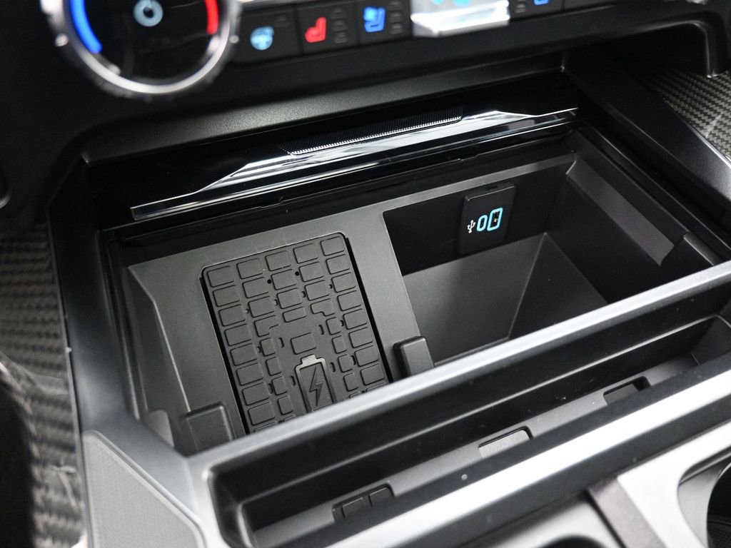 New 2026 Ford F250 Lariat w/ Black Appearance Package image 18