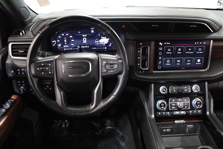 Used 2023 GMC Yukon Denali Ultimate image 32