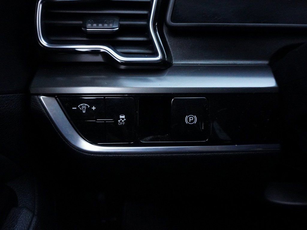 Used 2023 Kia Sportage EX image 33