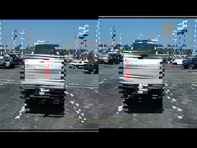 Used 2019 Chevrolet Silverado 1500 Custom Trail Boss image 8