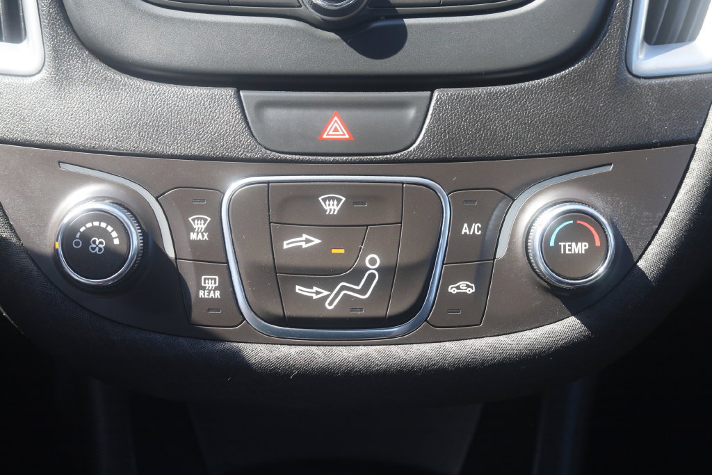 Used 2018 Chevrolet Malibu LS FWD image 22