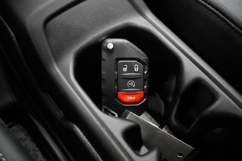 New 2027 Jeep Wrangler Unlimited Sahara AWD/4WD image 24