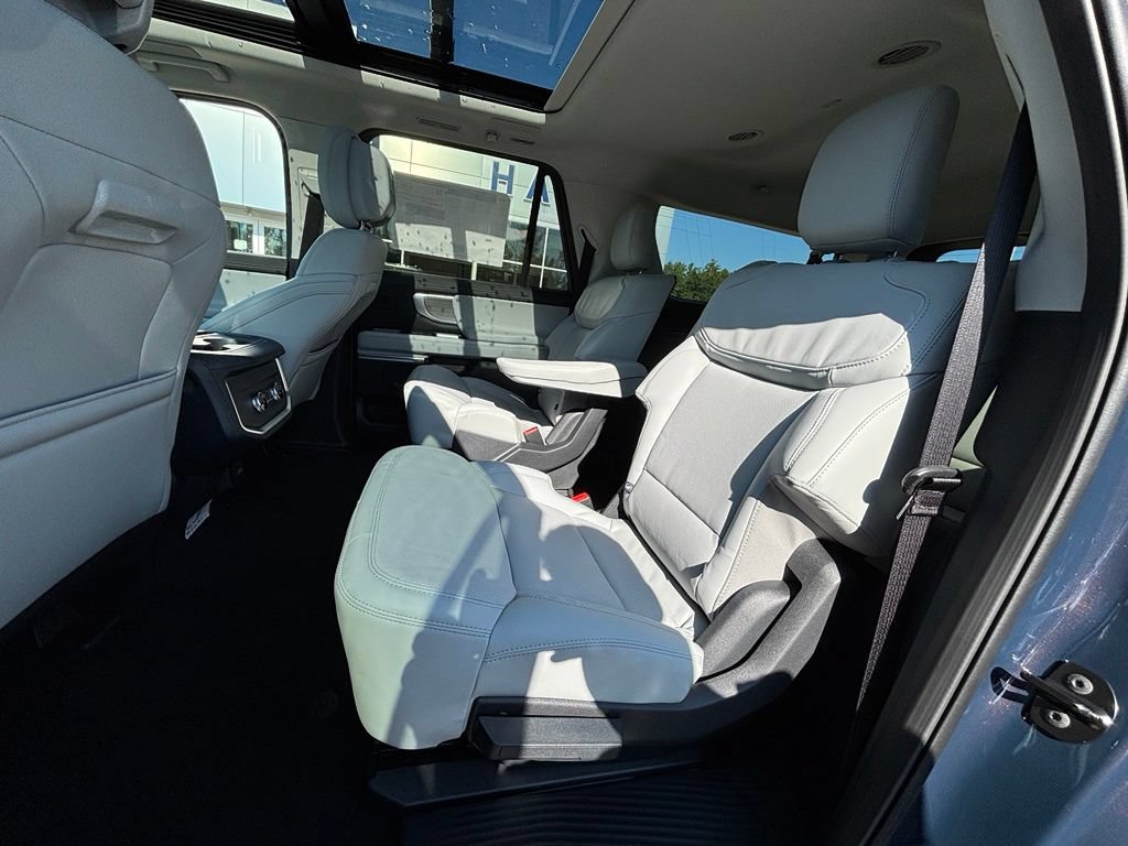 New 2027 Ford Expedition Max Platinum AWD/4WD image 15