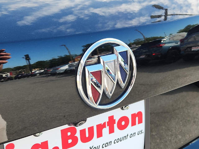 Certified 2023 Buick Envision Preferred FWD image 30
