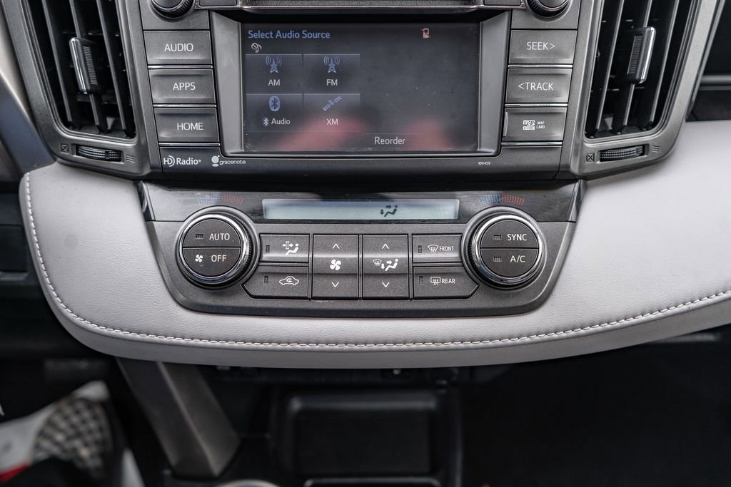 Used 2015 Toyota RAV4 XLE image 27