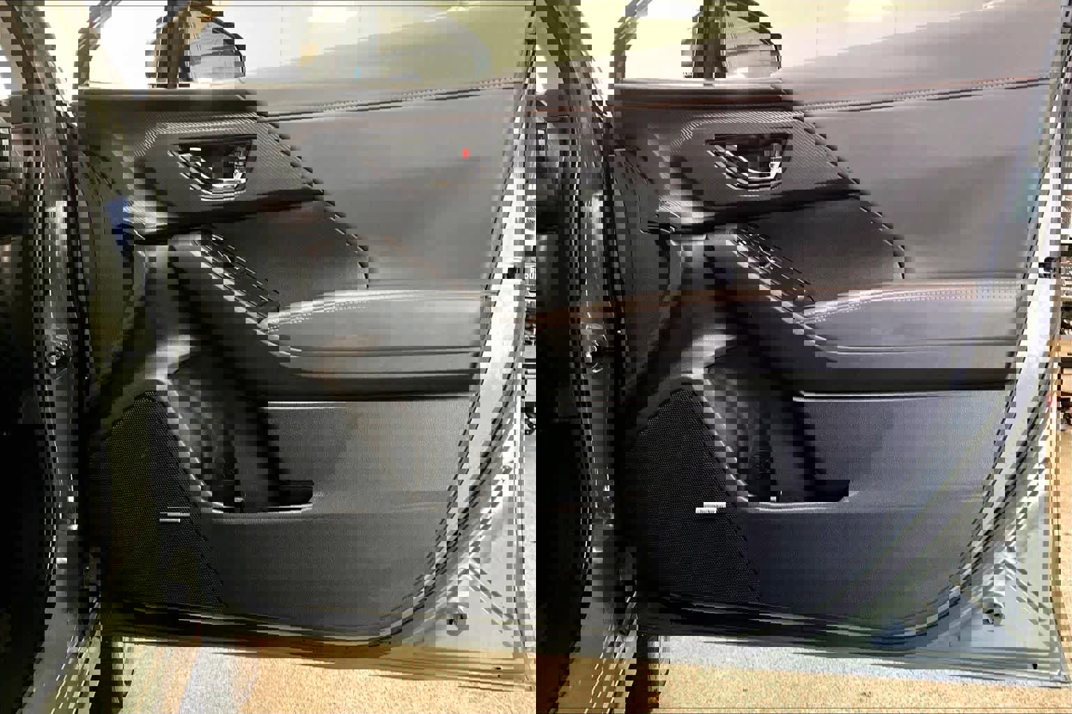 Used 2024 Subaru Crosstrek 2.5i Limited image 23