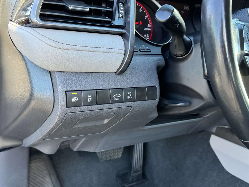 Used 2023 Toyota Camry XSE image 10