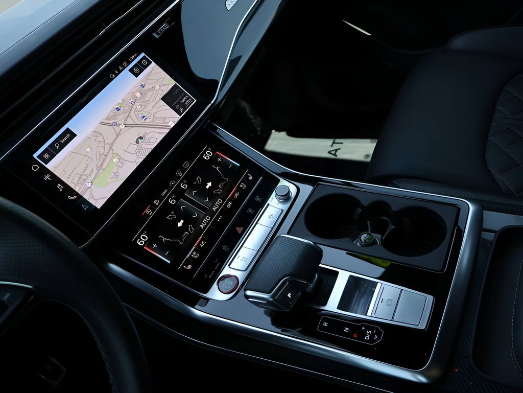Used 2022 Audi SQ7 Prestige AWD/4WD image 20
