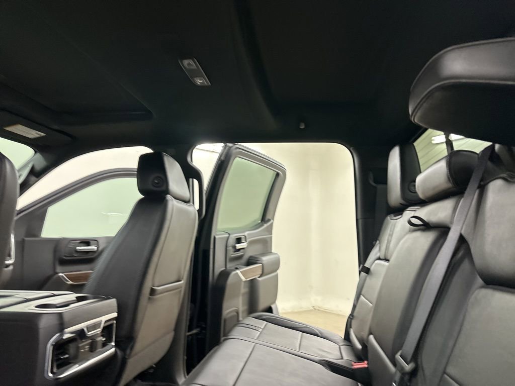 Certified 2020 Chevrolet Silverado 1500 High Country w/ Technology Package image 29