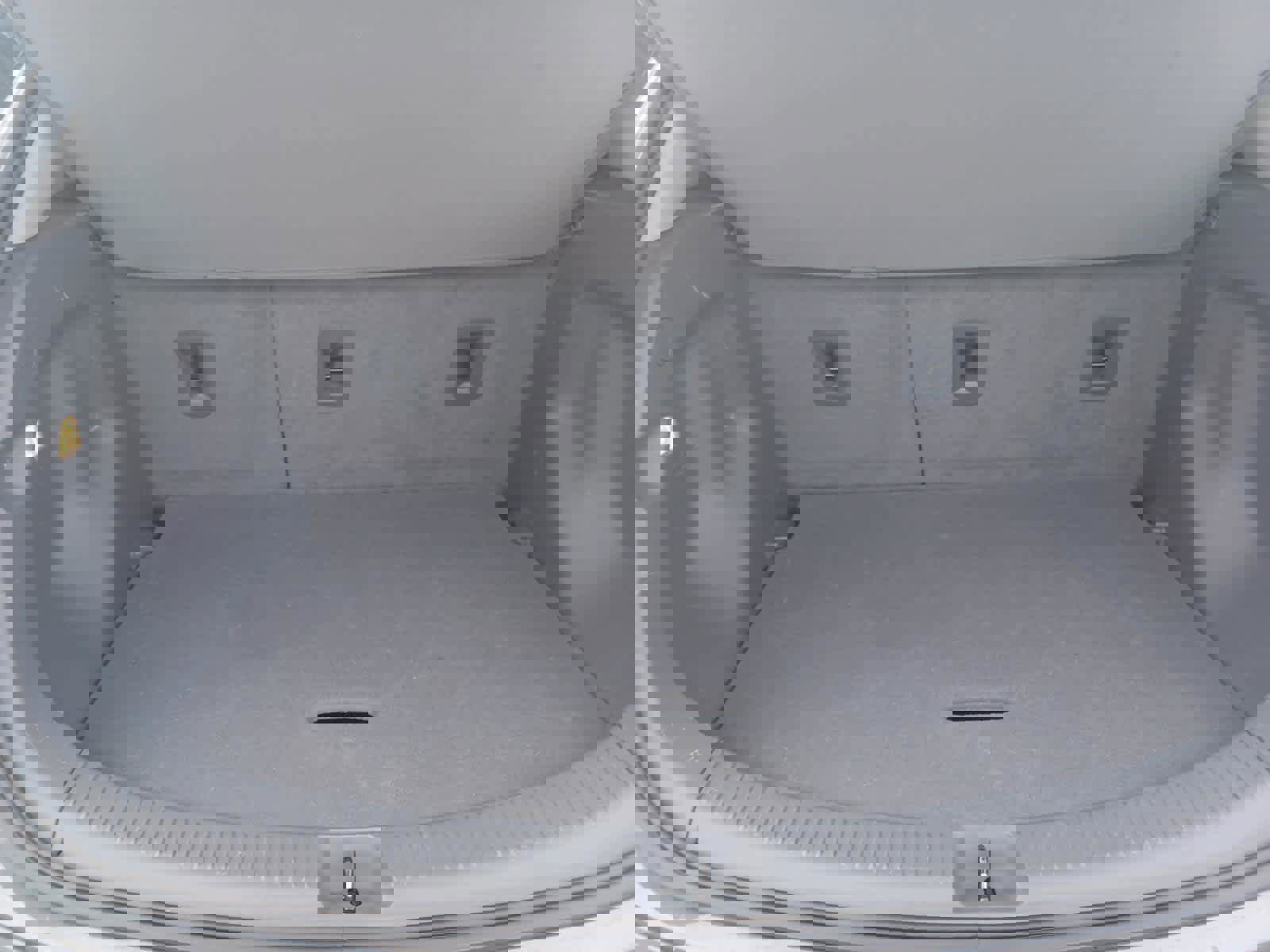 Used 2019 Chevrolet Bolt Premier w/ Infotainment Package image 15