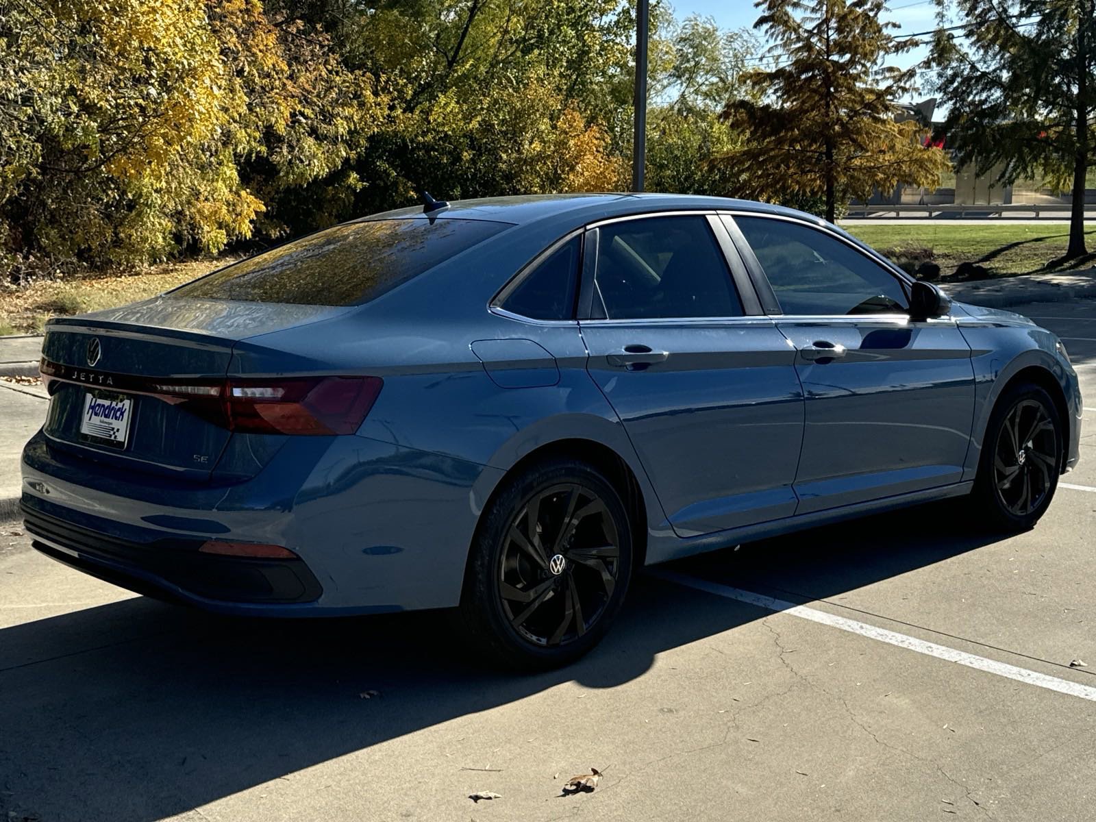 New 2026 Volkswagen Jetta SE FWD image 4