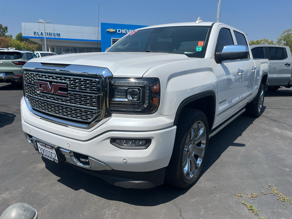 Used 2018 GMC Sierra 1500 Denali w/ Denali Ultimate Package AWD/4WD image 2