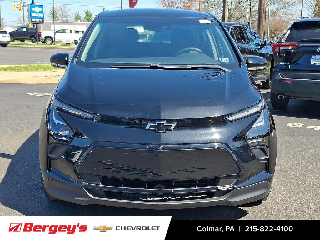 Used 2022 Chevrolet Bolt LT w/ Infotainment Package image 2