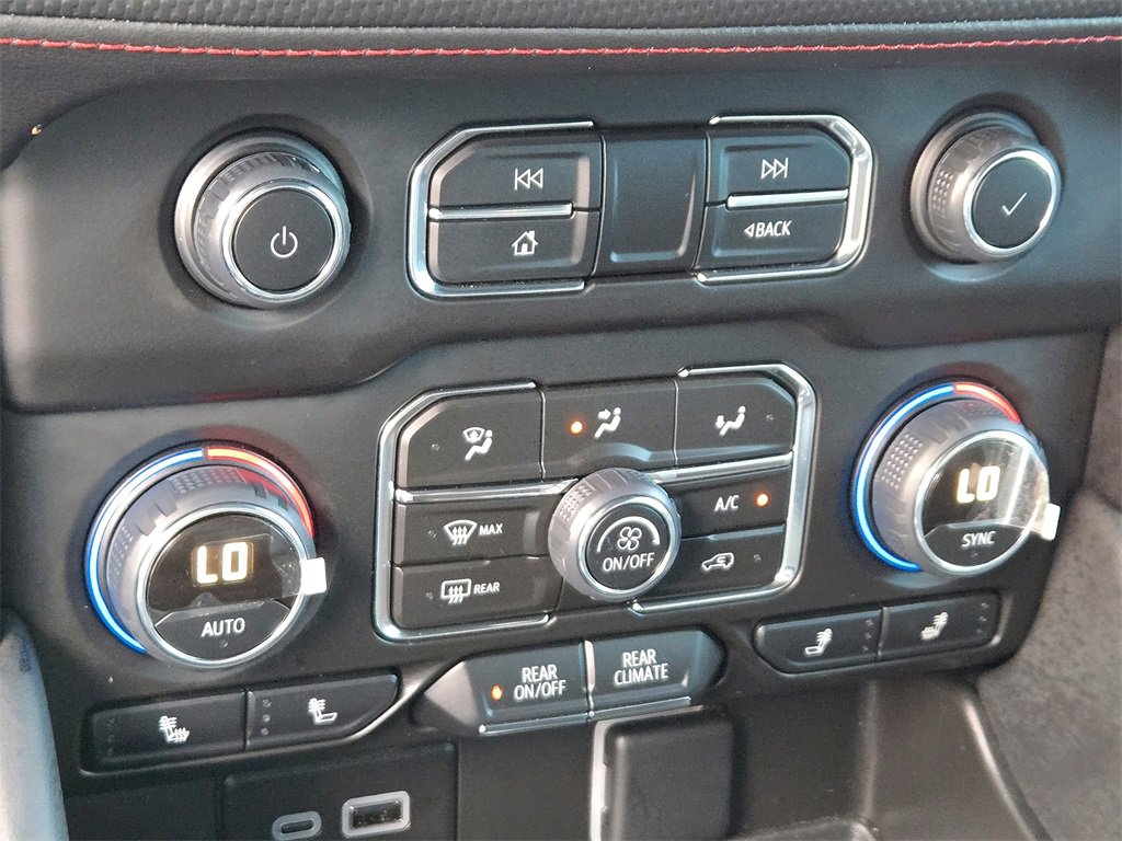 Used 2024 Chevrolet Tahoe RST w/ Luxury Package image 20