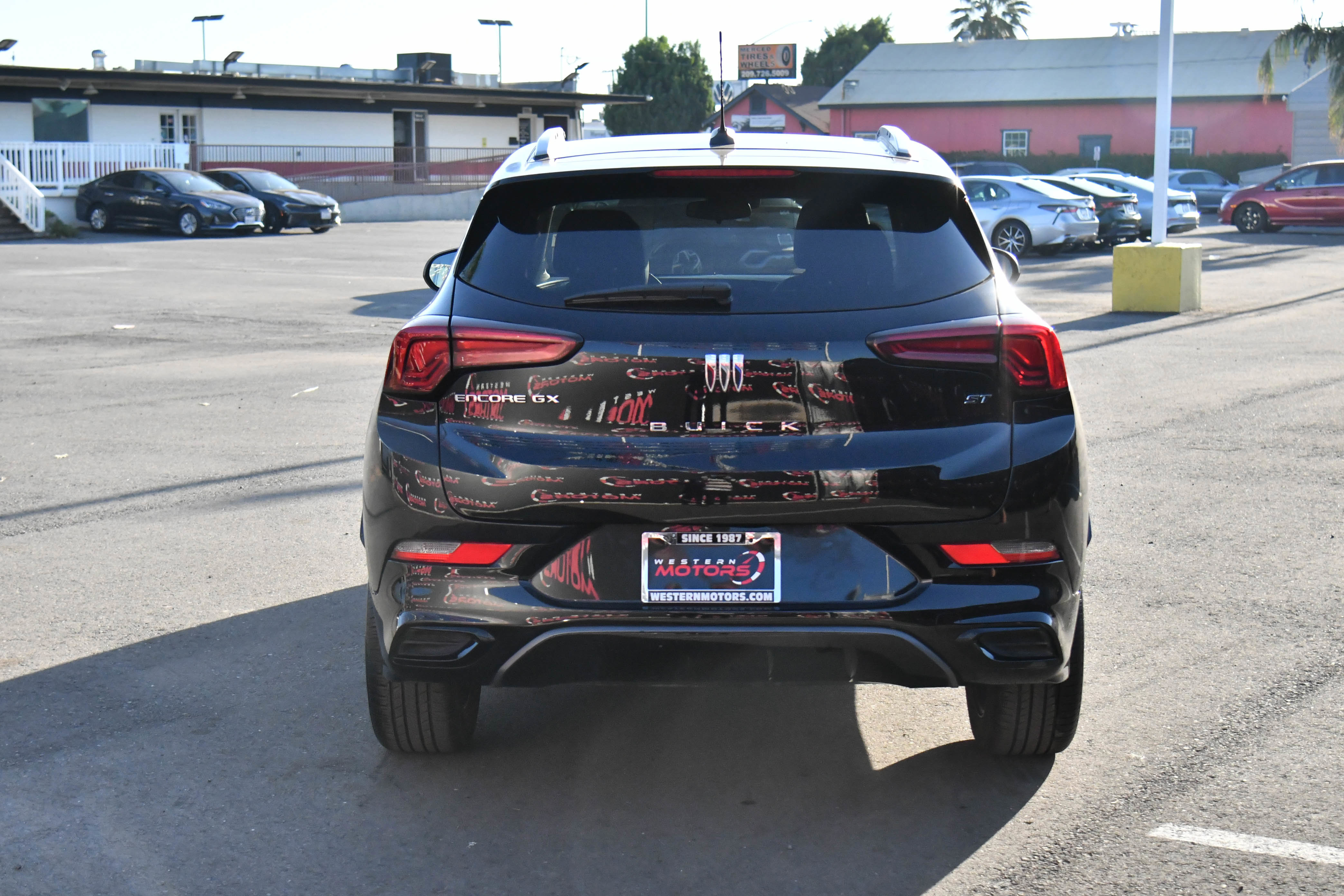 Used 2024 Buick Encore GX Sport Touring w/ Comfort Package image 7