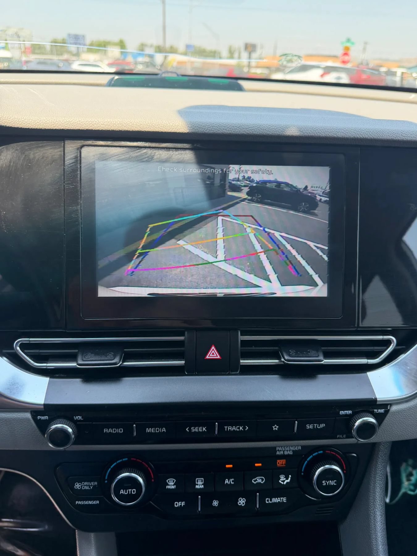 Used 2020 Kia Niro LXS FWD image 24