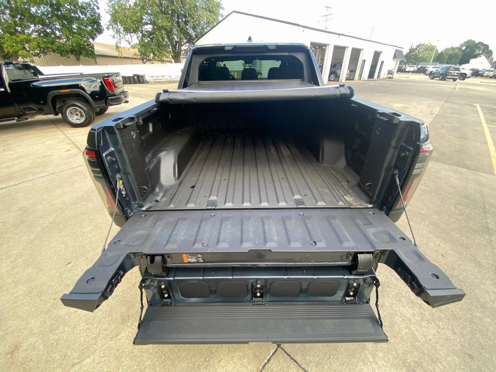 New 2026 GMC Sierra EV Elevation w/ Premium Package image 41