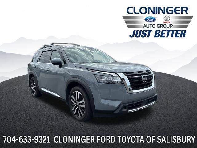 Used 2024 Nissan Pathfinder Platinum