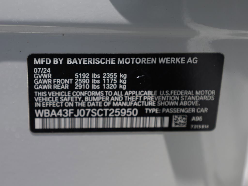 Used 2025 BMW 530i RWD image 44