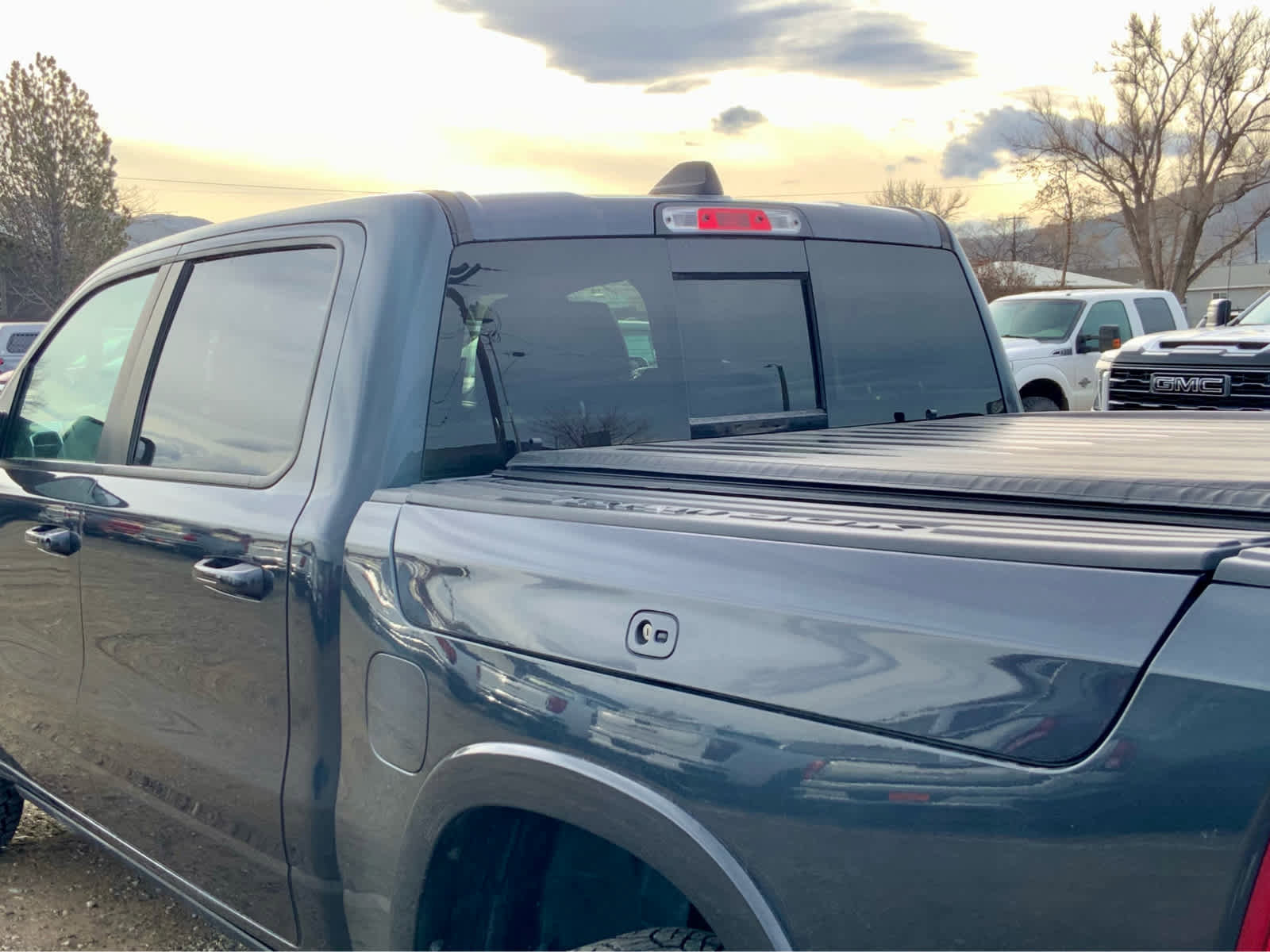 Used 2019 RAM 1500 Laramie image 12