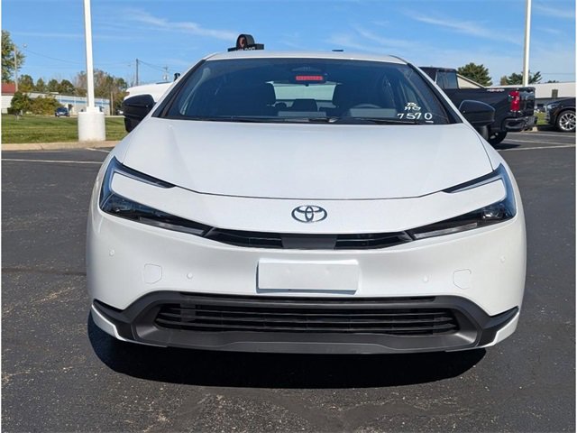 New 2026 Toyota Prius LE image 2