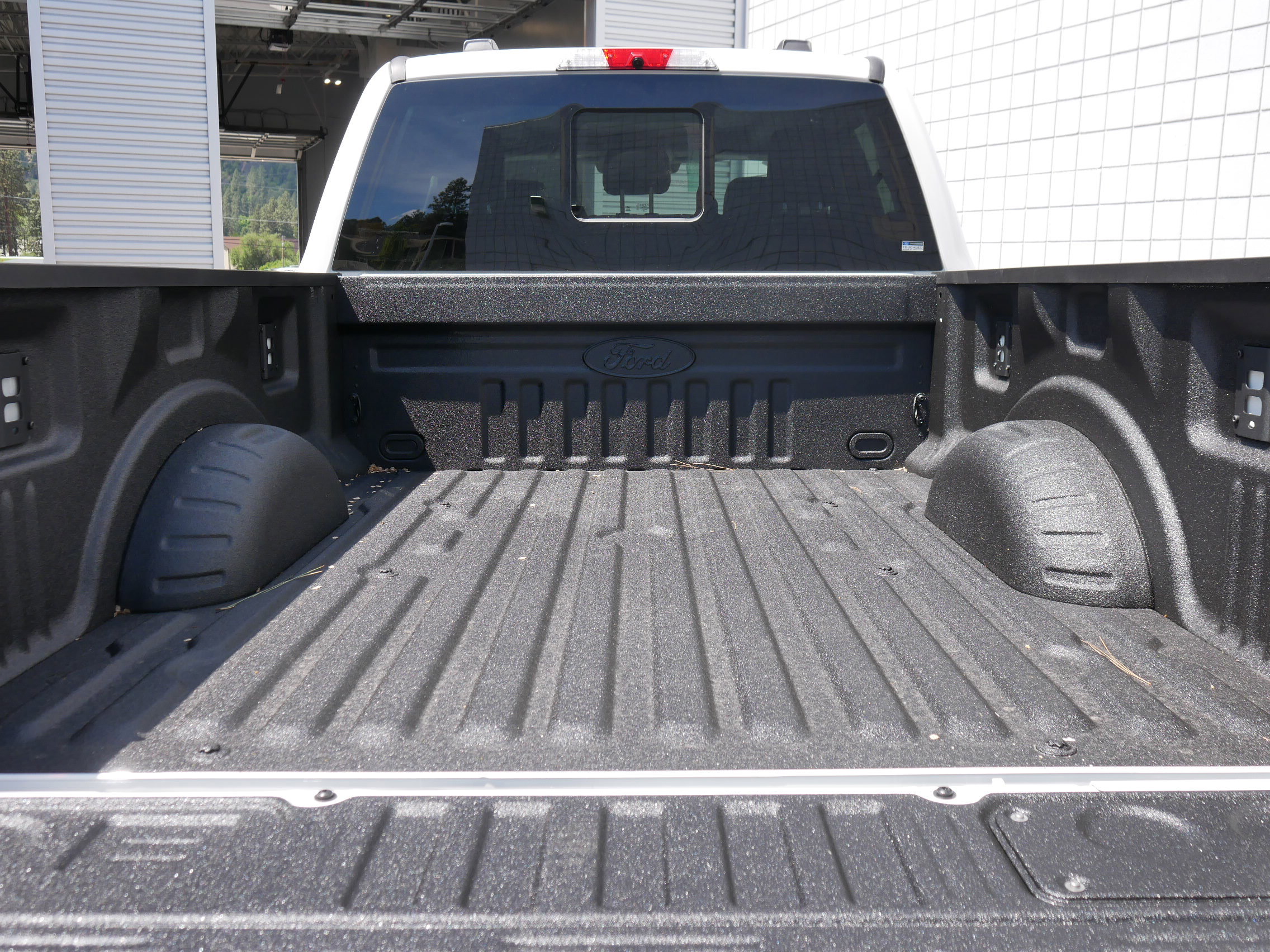 New 2025 Ford F350 Lariat w/ Lariat Ultimate Package image 30