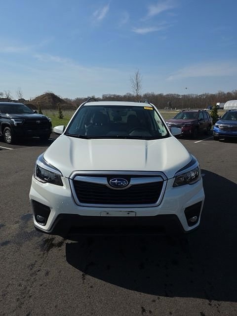 Used 2021 Subaru Forester Premium image 2