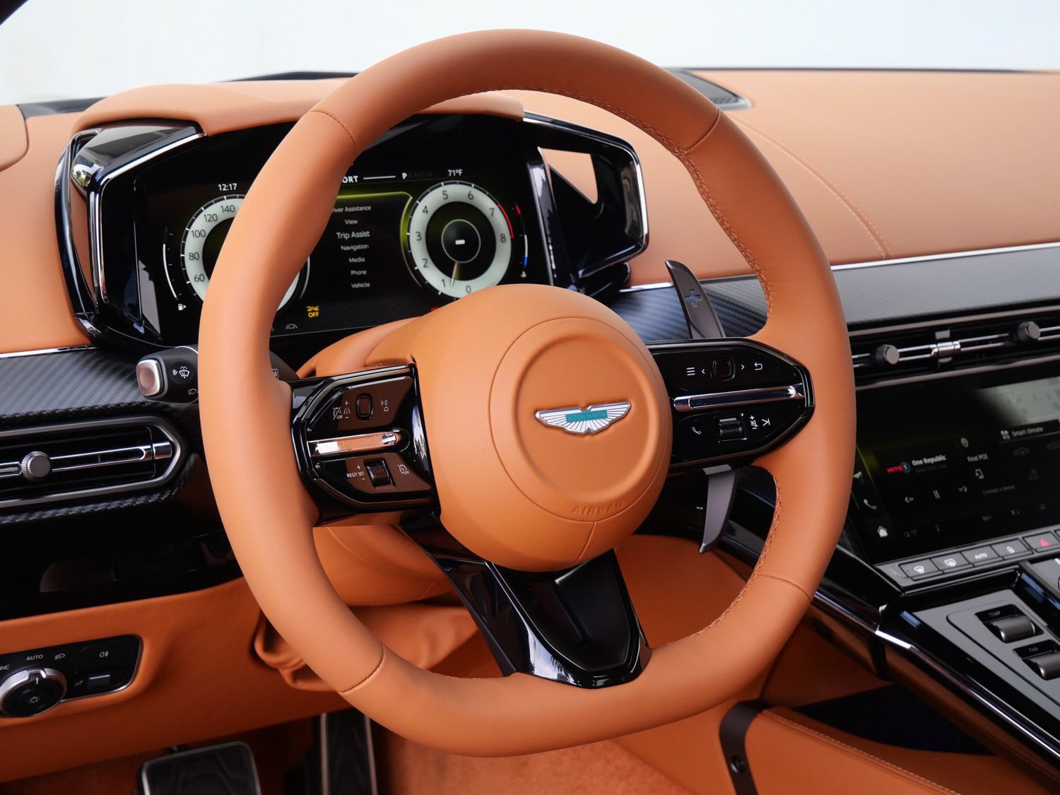 New 2026 Aston Martin V8 Vantage S RWD image 11