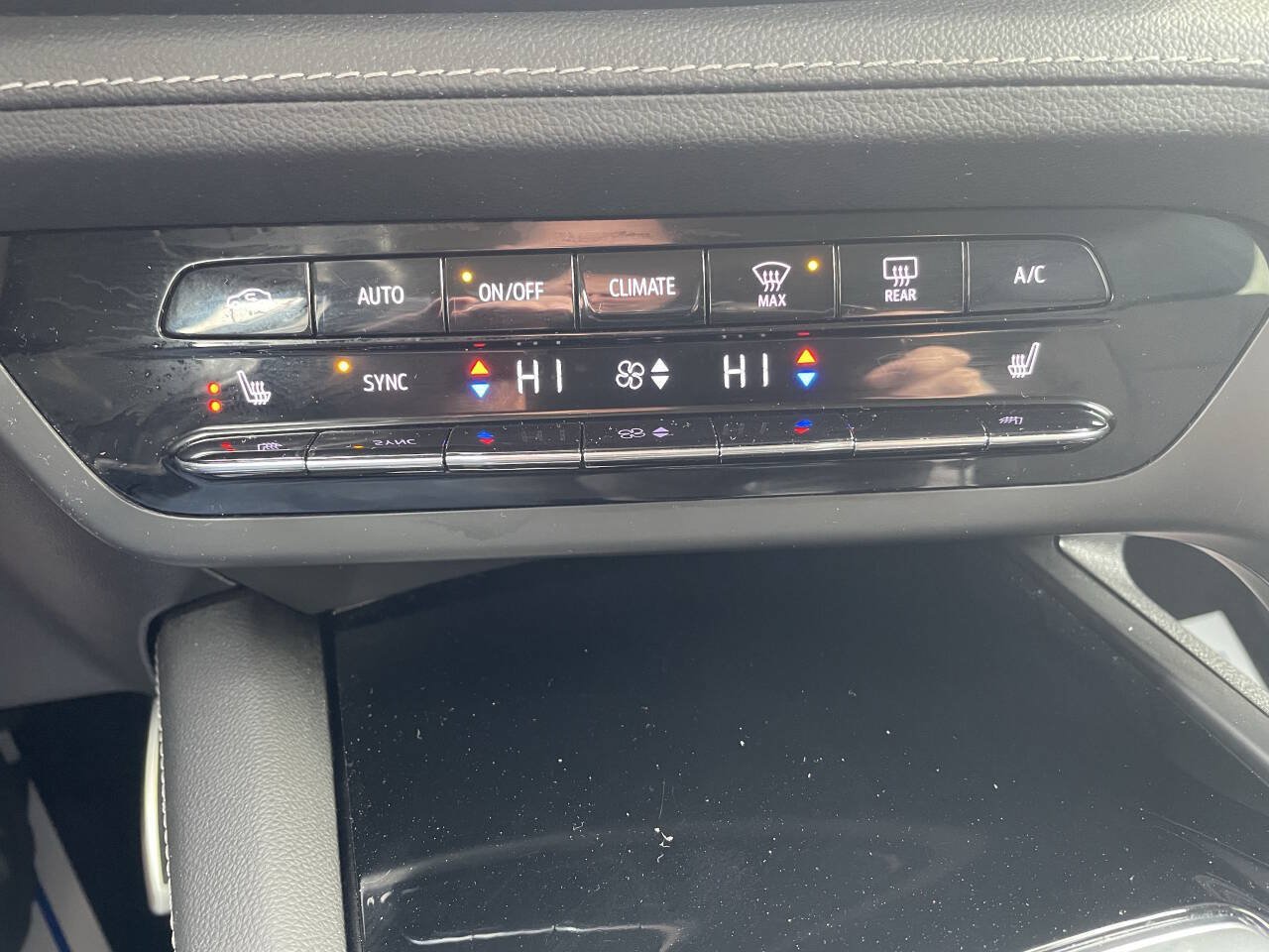 Used 2023 Buick Envision Preferred FWD image 22