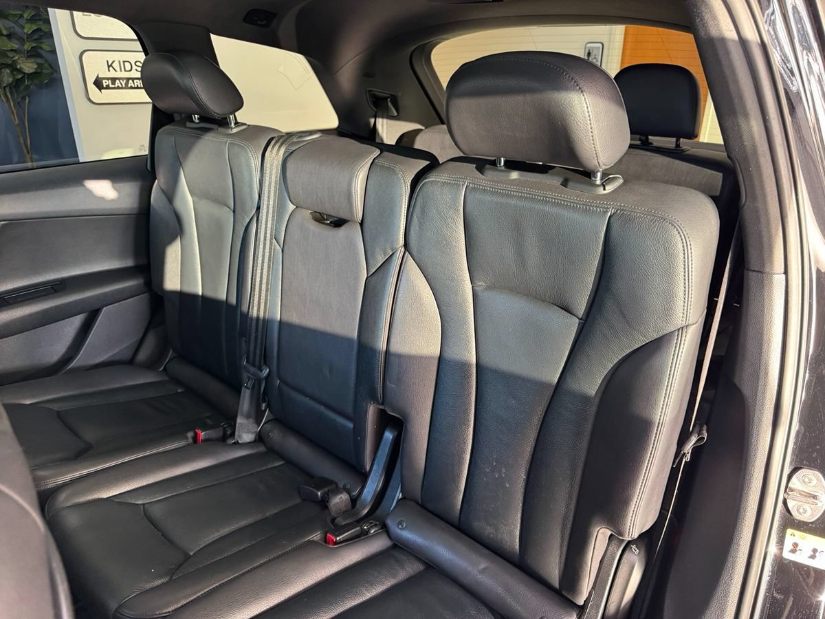 Used 2018 Audi Q7 3.0T Premium AWD/4WD image 44