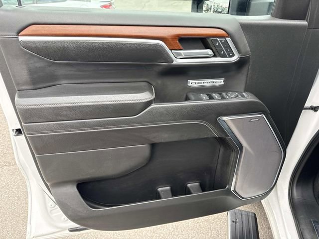 Used 2023 GMC Sierra 1500 Denali w/ Technology Package AWD/4WD image 14