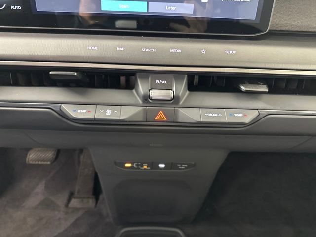 Used 2025 Kia EV9 Wind image 23